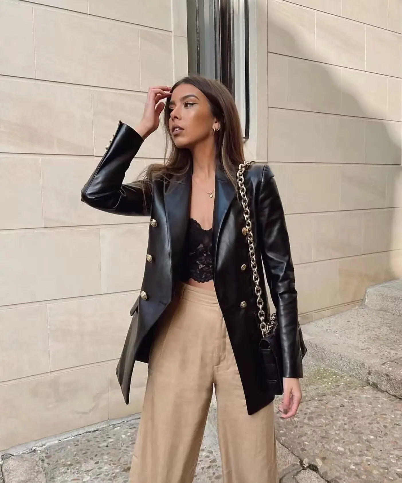 Elegant PU Leather Suit Jacket Women's Fashion Outerwear European Style Long Sleeve Short Coat Pure Color Double Breasted display picture 4