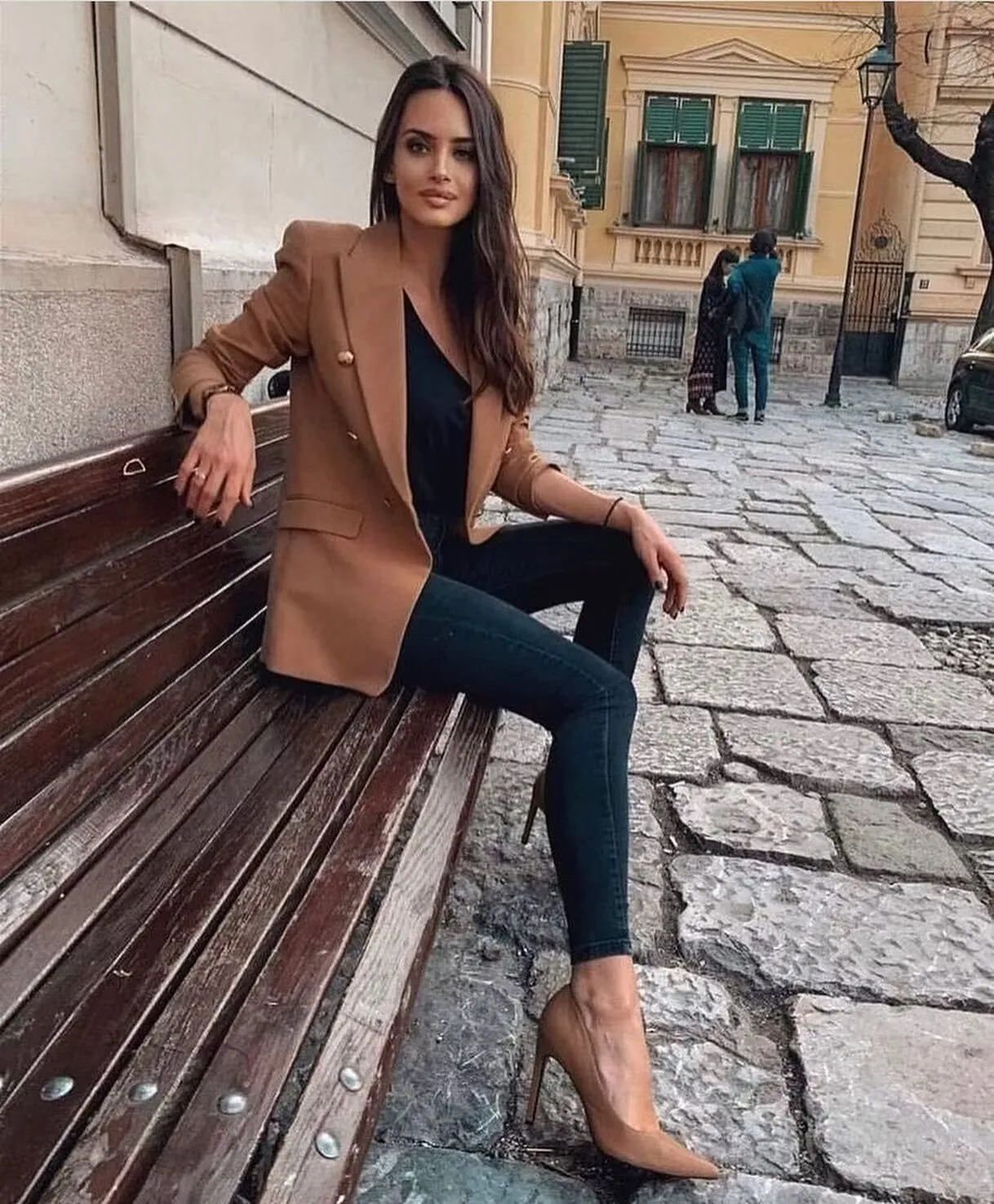 Elegant PU Leather Suit Jacket Women's Fashion Outerwear European Style Long Sleeve Short Coat Pure Color Double Breasted display picture 5