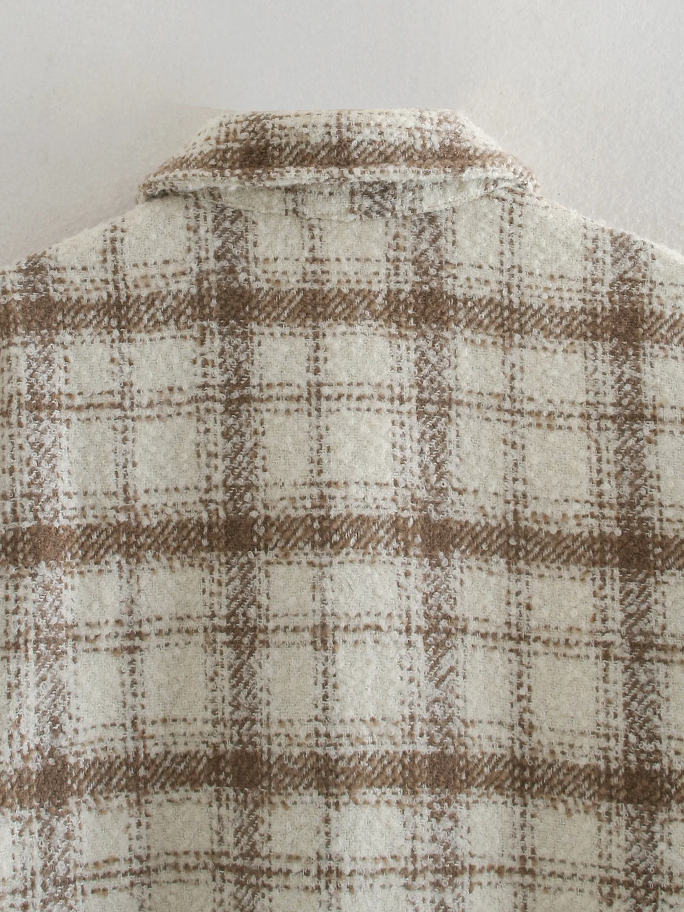 Thickened Flocking Shirt Loose Plaid  Women's Fashion Outerwear Half Open Collar Regular Sleeve Long Sleeve display picture 6