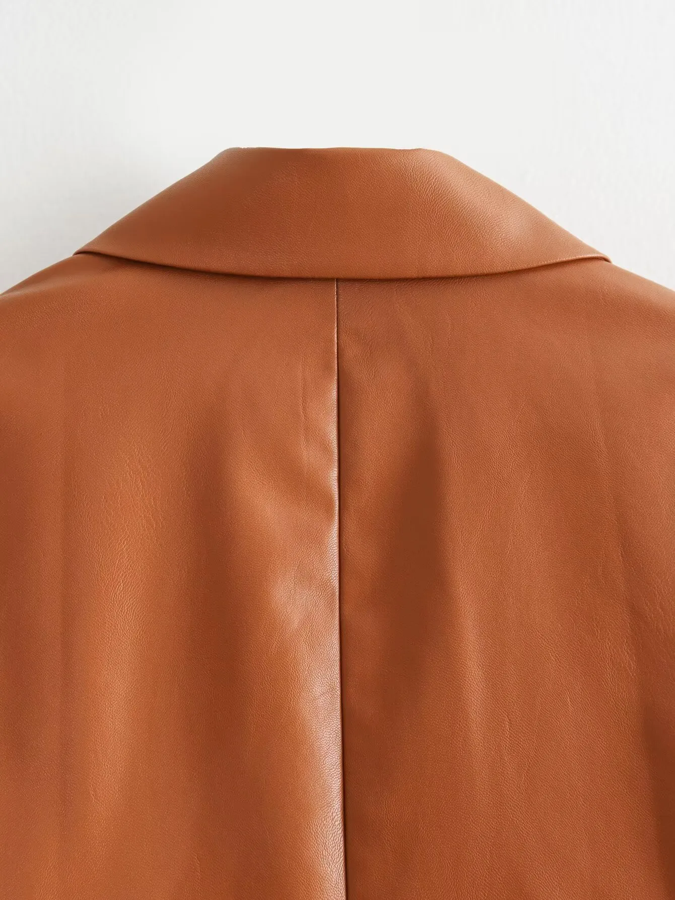 Elegant PU Leather Suit Jacket Women's Fashion Outerwear European Style Long Sleeve Short Coat Pure Color Double Breasted display picture 13