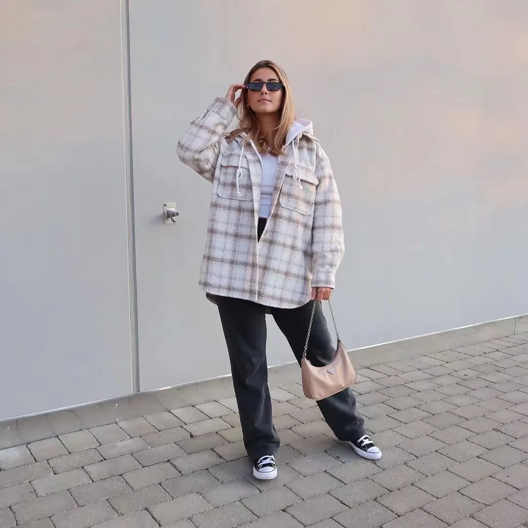 Thickened Flocking Shirt Loose Plaid  Women's Fashion Outerwear Half Open Collar Regular Sleeve Long Sleeve display picture 15