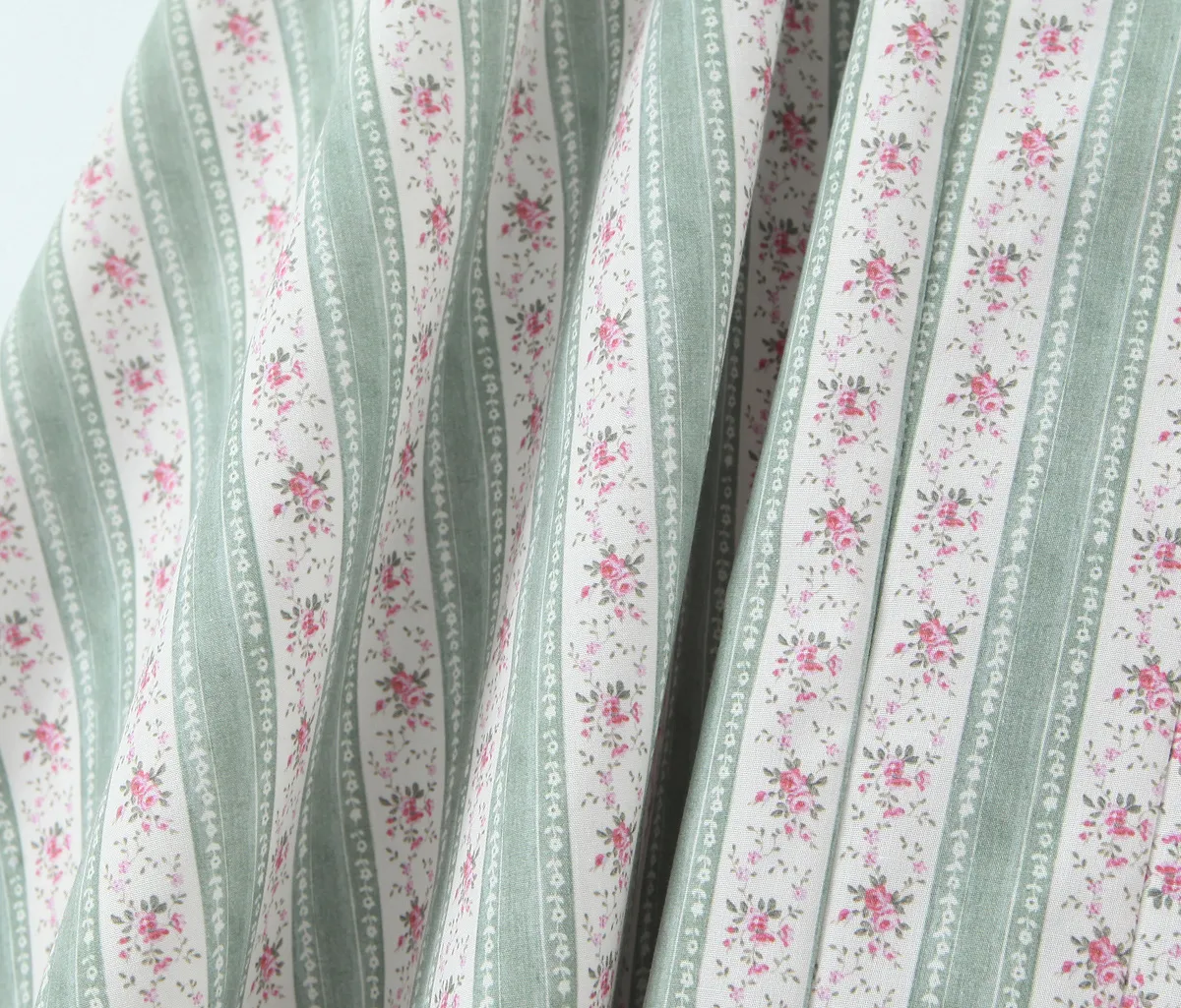Elegant Green Striped Print 3D Steel Ring Waist Cinched Pleated Dress European Women's Fashion Floral Design V-neck Sleeveless Ankle-length display picture 10