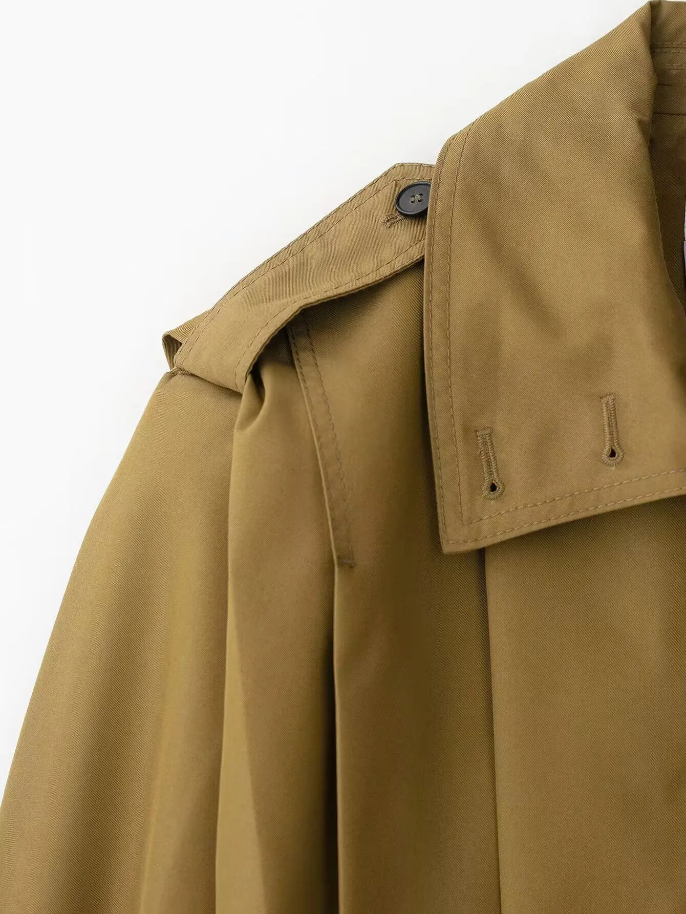Elegant High Collar Pleated Decorative Coat  Women's Fashion Pure Color Polyester Long Sleeve Short Coat display picture 7
