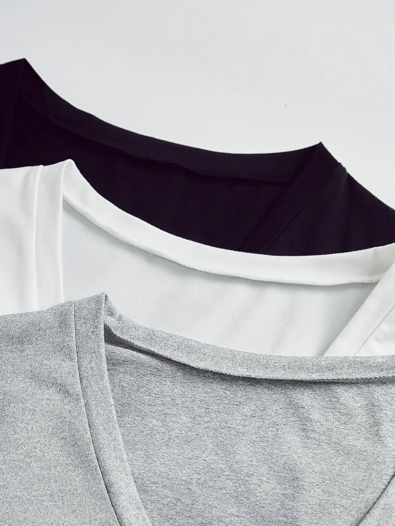 Women's Long Sleeve T-Shirt Three-Piece Set Breathable Comfortable Solid Color Top Suitable For Spring Summer Fashion And Daily Wear display picture 3