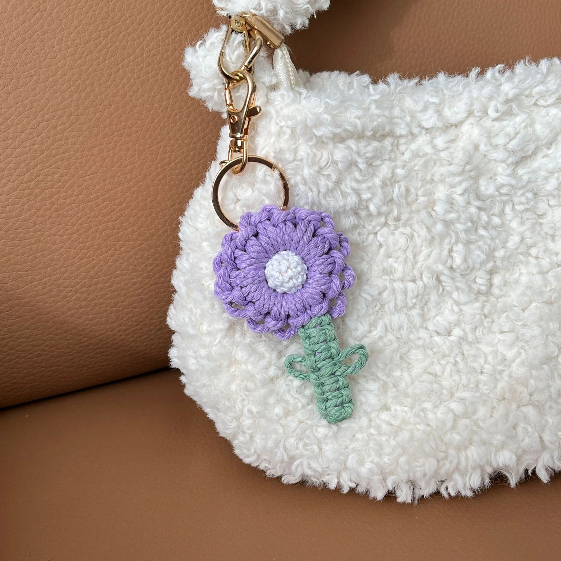 Handwoven Daisy Keychain Pendant Simple Nordic Style Backpack Flower Bag Gift Cotton Rope Material No Pattern Design Feature display picture 12