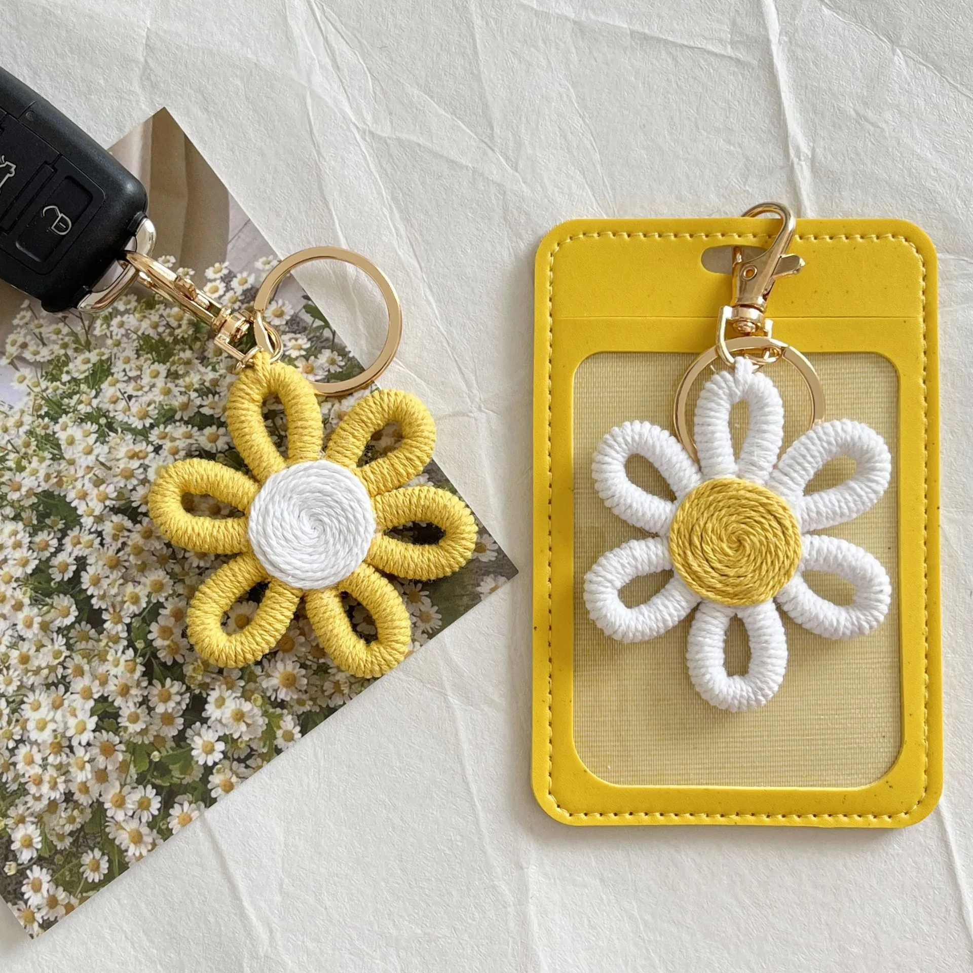 Daisy Party Gift Mini Flower Keychain Sunflower Woven Simple Pendant Car Ring Decoration Ornament Handmade Cotton Rope Plant Floral display picture 12