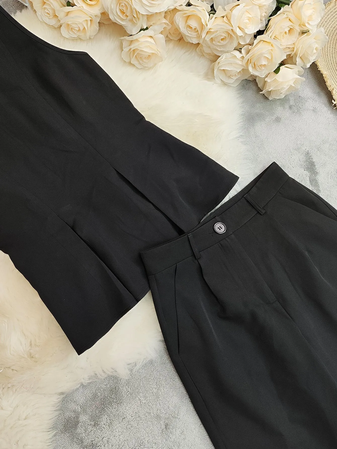 Pure Color Slim Fit Casual Set For Women Elegant Style Straight Leg Pants Waist-Cinching Top Summer New Arrival Fashion Set display picture 11