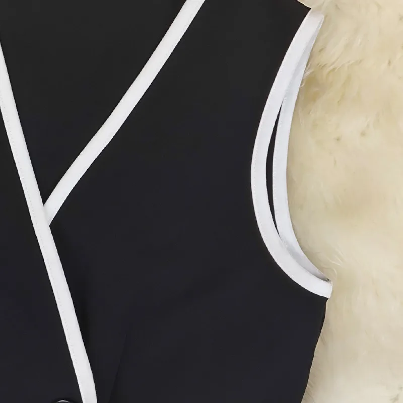 Elegant Solid Color Sleeveless Vest Top  Style Women's Fashion Pure Color V-neck Knittedwear display picture 5
