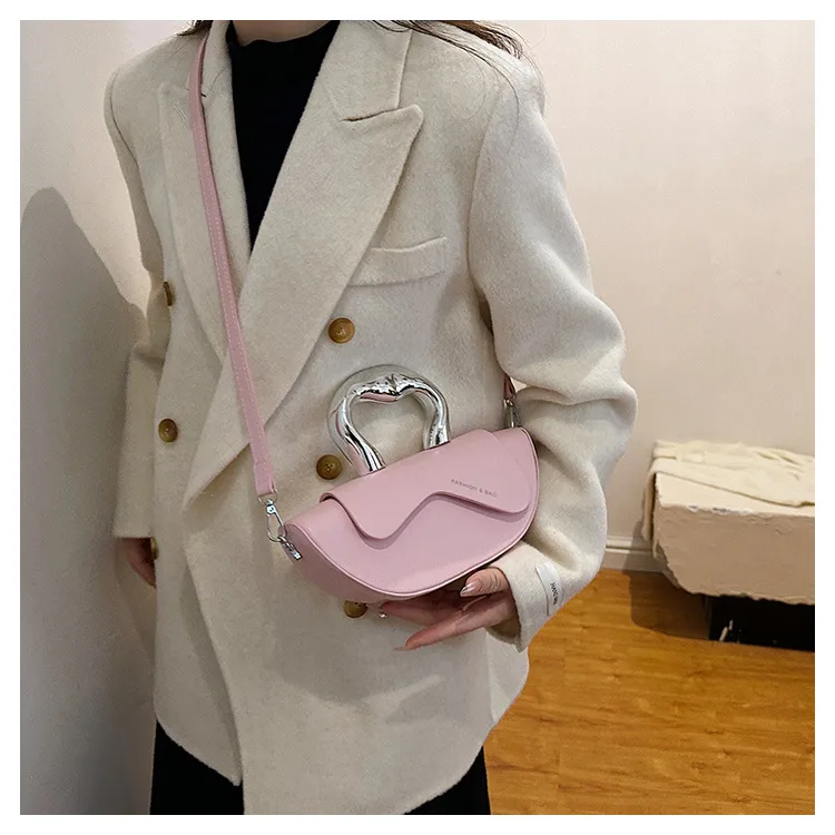 Cute New Handbag High-Grade Simple Casual Shoulder Messenger Bag Fresh Sweet Underarm Bag For Women display picture 4