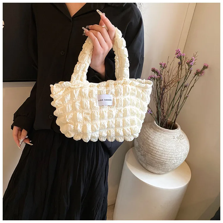 Simple Large Capacity Totes Women's Casual New Style  Spring New Simple Fashion Commute Minimalist Handbag display picture 3