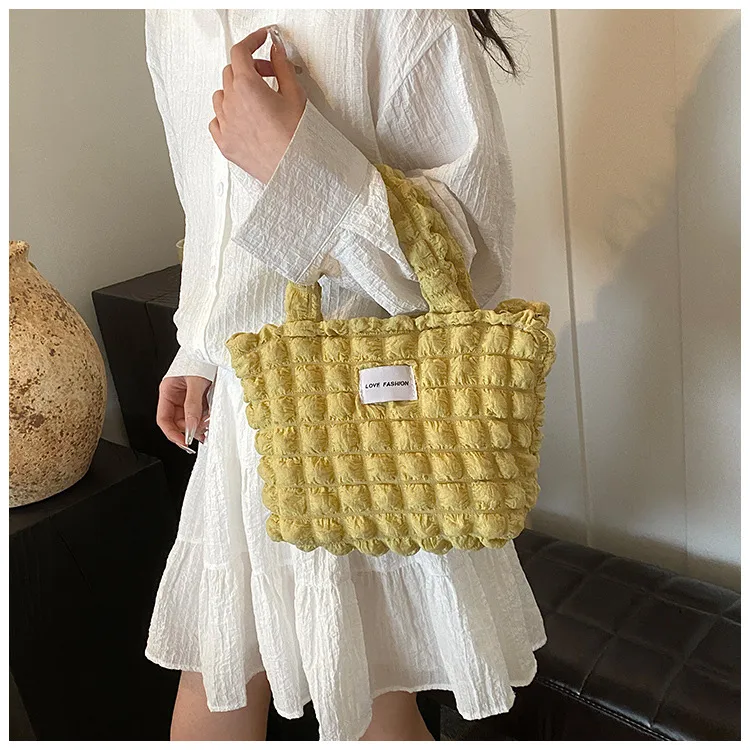 Simple Large Capacity Totes Women's Casual New Style  Spring New Simple Fashion Commute Minimalist Handbag display picture 9