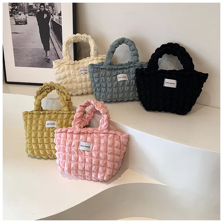 Simple Large Capacity Totes Women's Casual New Style  Spring New Simple Fashion Commute Minimalist Handbag display picture 22