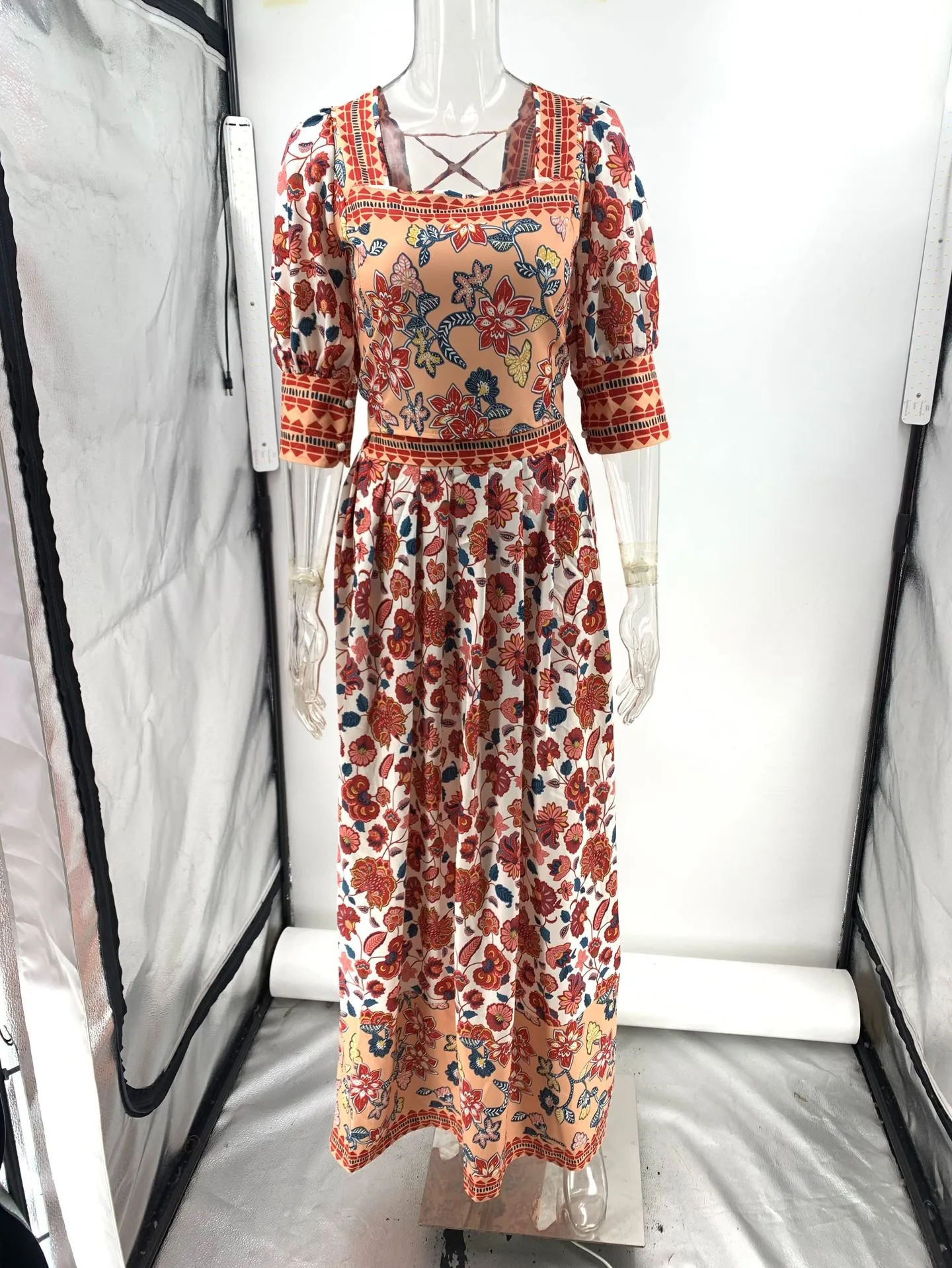 Casual Floral Print Top And Halter Skirt Two-Piece Set Square Collar Midi Skirt Stylish Commute Urban Style Women's Fashion display picture 7