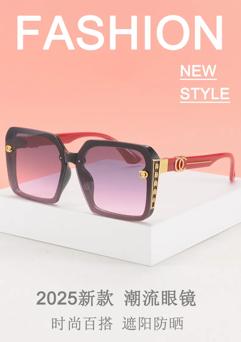 Elegant Ladies Square Sunglasses Versatile Casual Travel Vacation Beach Street Fashion High End Vintage PC UV400 Lenses display picture 1