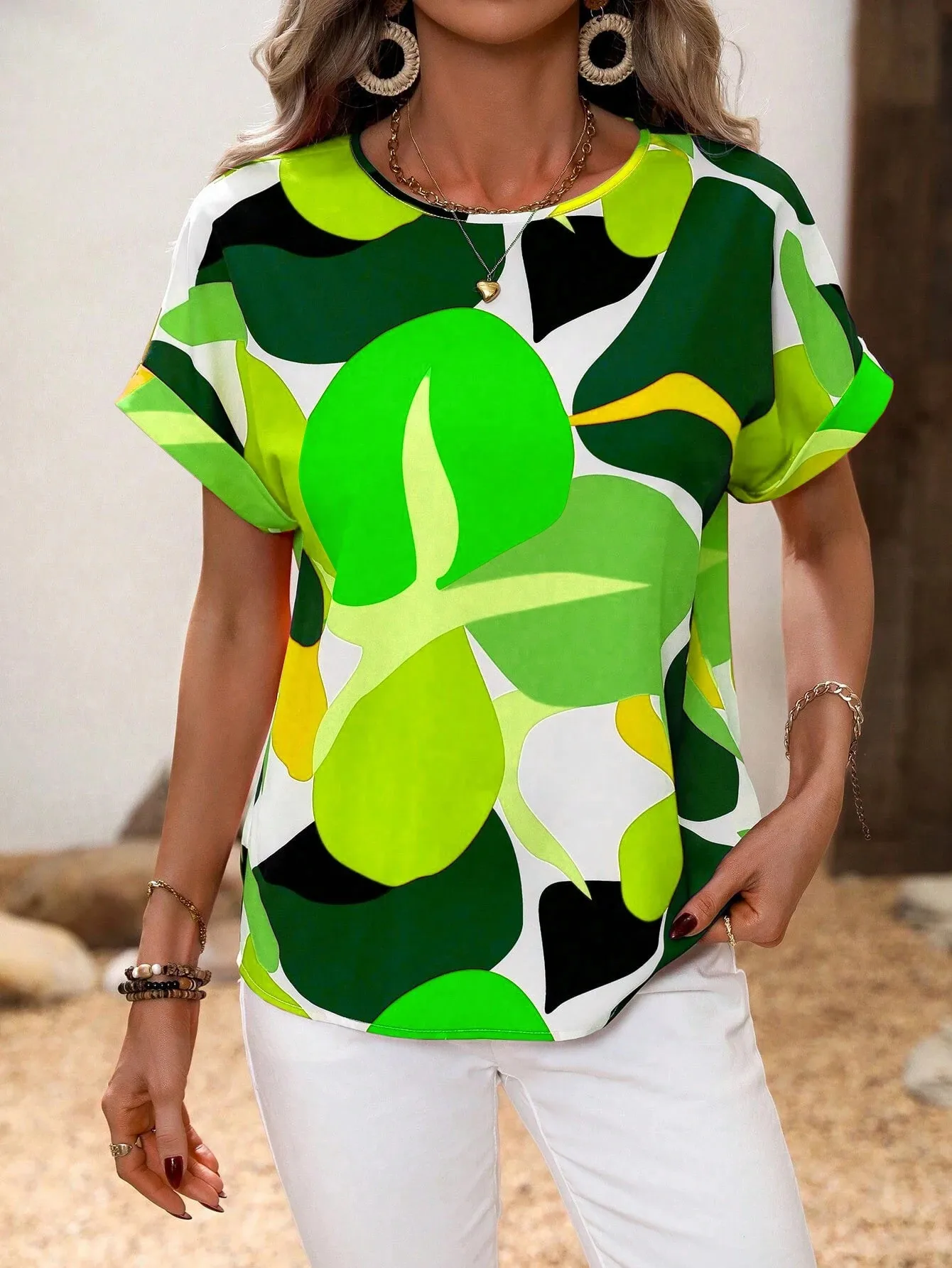 Fashion Short Sleeve Round Neck T-shirt Independent New Summer Printed Top Women's Plant Flower Polyester Fabric Batwing Sleeve display picture 29
