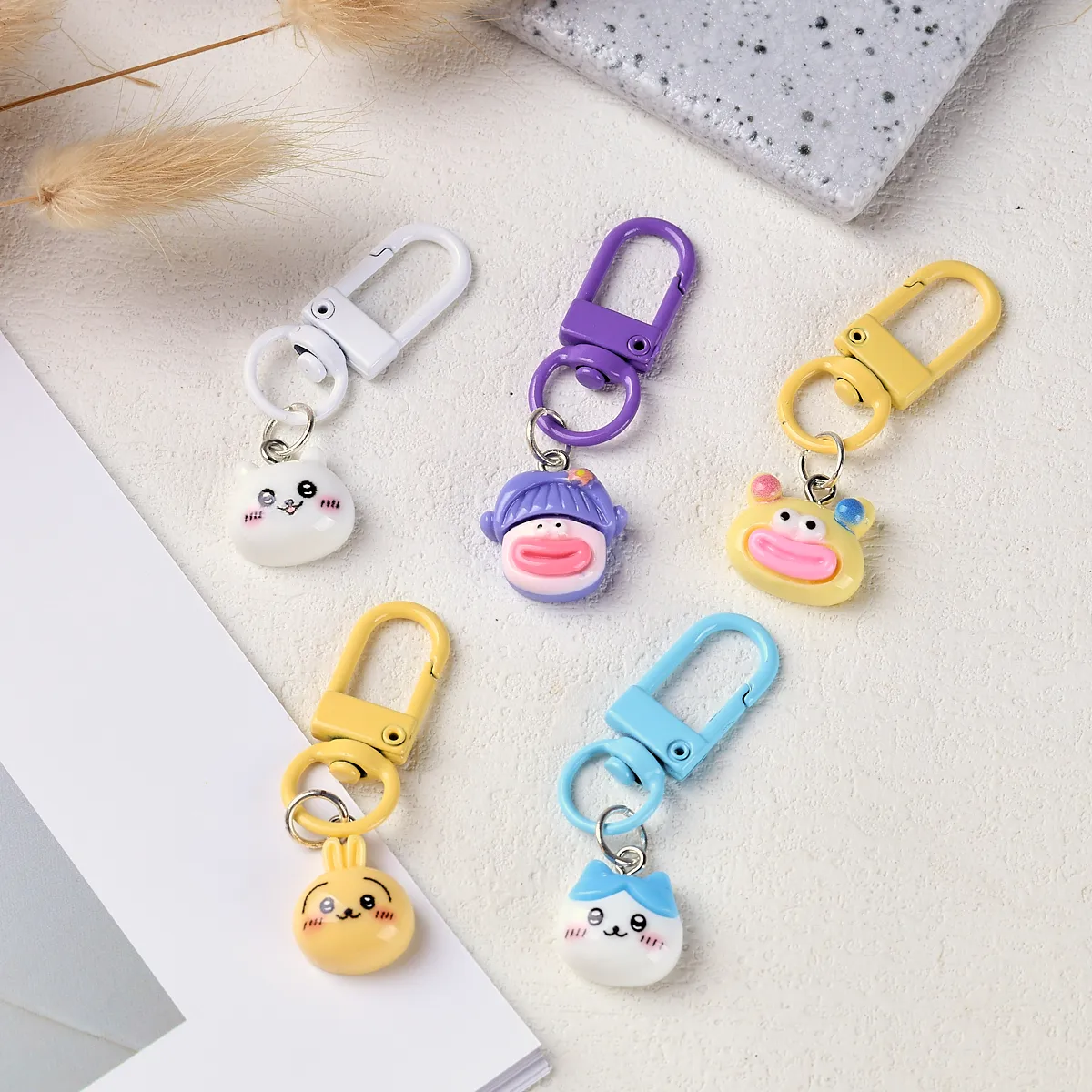 Cartoon Character Keychains Cute Resin Alloy Keyring Leisure Daily Use Lobster Clasp Four Seasons Suitable Metal Buckle Design display picture 4