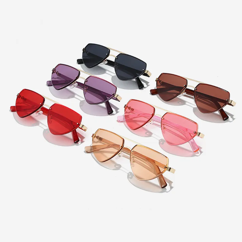 Classic Men's Polarized Sunglasses New Metal Anti-UV Driver Glasses Fashionable Fishing And Cycling Grey And Gold Frame PC Lens display picture 2