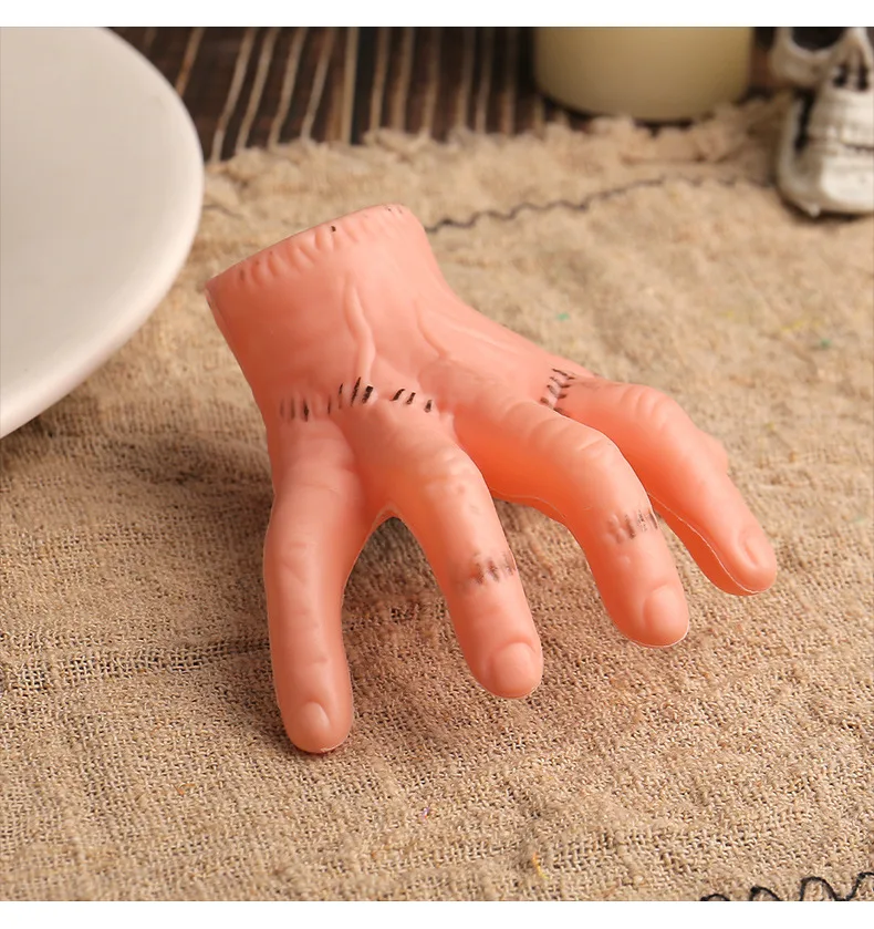 New Halloween Hand Cut Off Hair Clip Party Prop Prank Ghost Palm Clip Decoration Wig Accessory Handmade Plastic Craft display picture 2