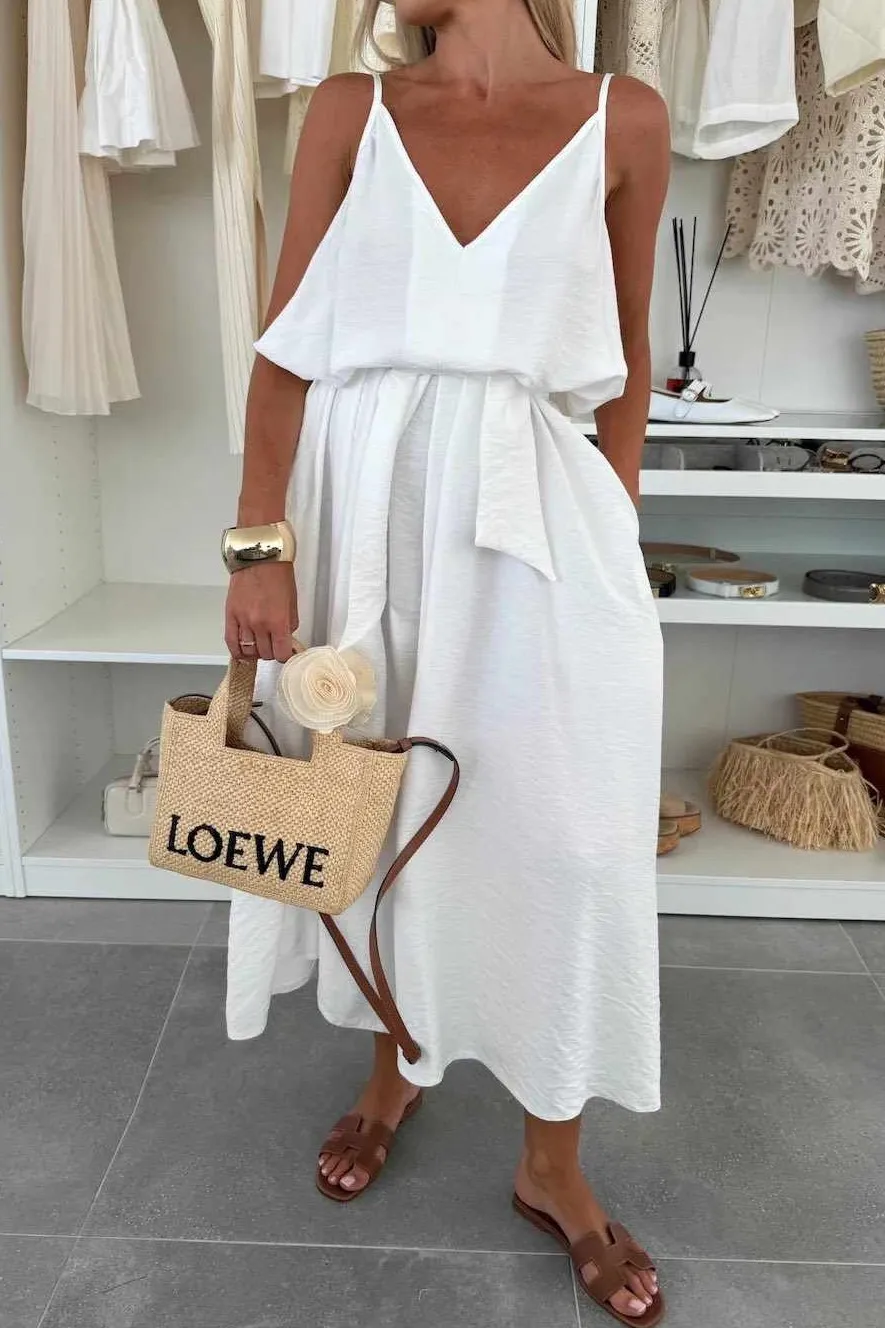 Women's Pure Color Butterfly Knot Belted Dress Casual Long Gown European Style V-neck Sleeveless Ankle-length Full Skirt display picture 10