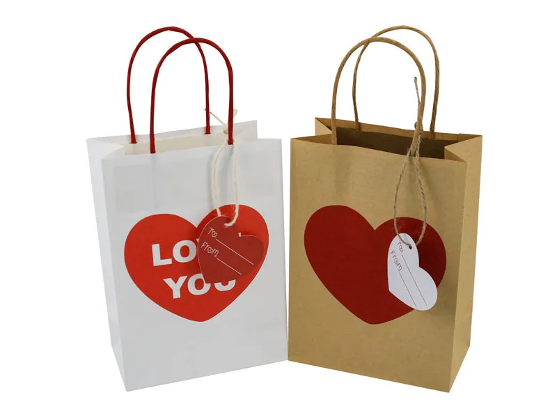 Valentine's Day Gift Bag Heart Shaped Candy Bag Paper Products Handheld Kraft Paper Bag Wedding Celebration Favor Bag display picture 2