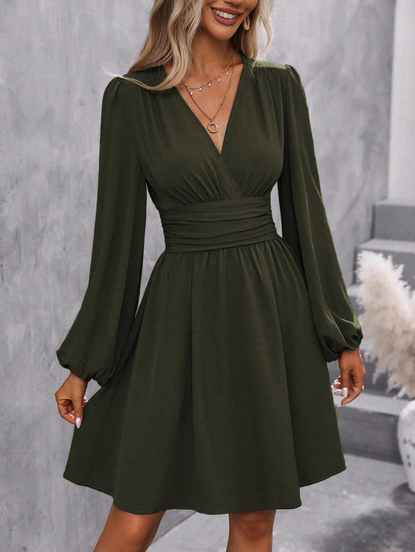 Elegant High Waist Lantern Sleeve Gown  Style Autumn Winter New Fashion Side Collar Pleated Waist Dress display picture 19