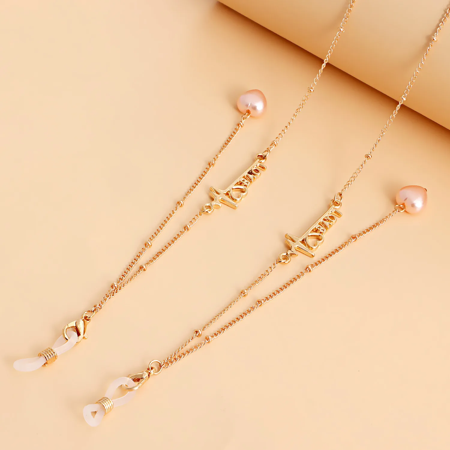 Alloy Mask Chain Glasses Chain Stone Cartoon Mask Chain Glasses Hanging Necklace Combination Of Fashion And Functionality display picture 3