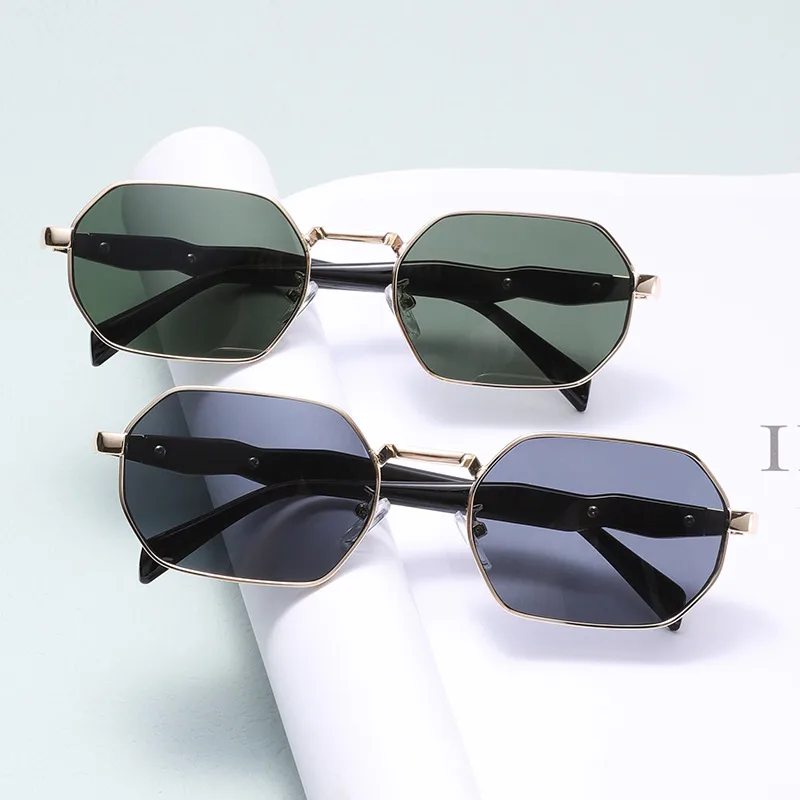 New Fashionable Retro Multilateral Metal Frame Adult Sunglasses Unisex Sun Protection Shades Business Simple Style Gold Black display picture 2