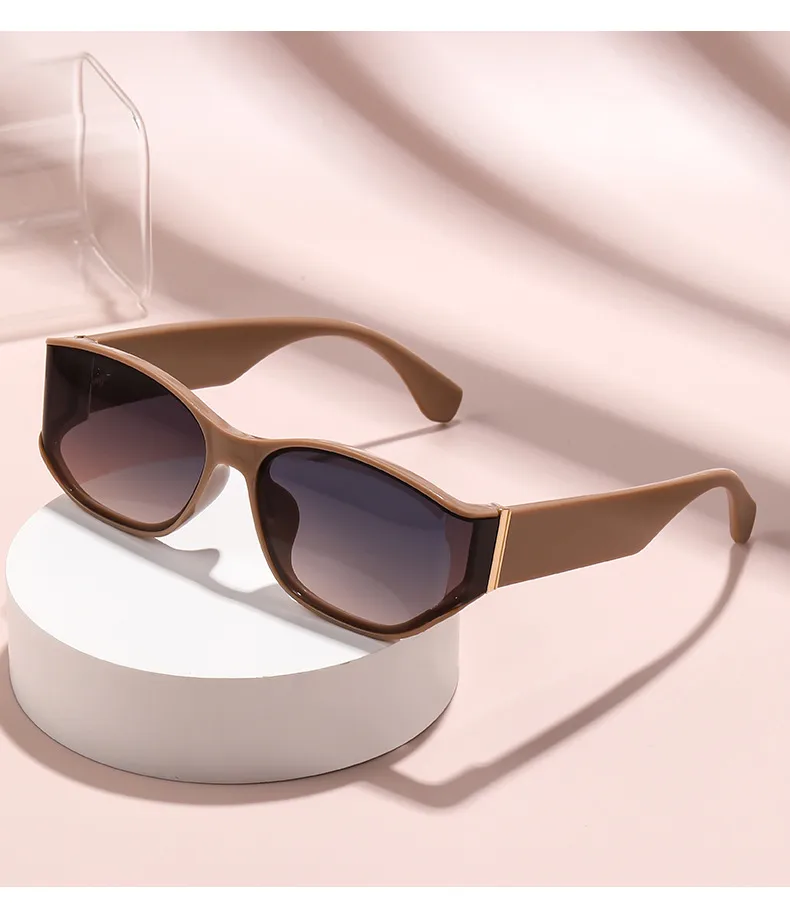 Retro High-End Cat Eye Sunglasses UV Protection Round Face Suitable Fashionable Travel Driving Unisex Square Frame Sun Glasses display picture 4