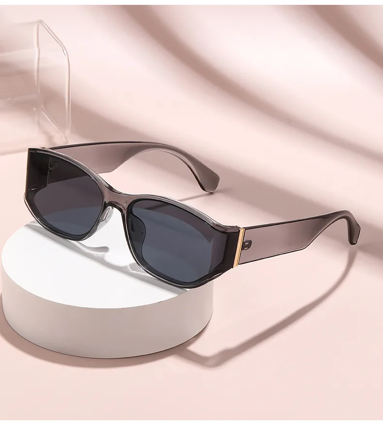 Retro High-End Cat Eye Sunglasses UV Protection Round Face Suitable Fashionable Travel Driving Unisex Square Frame Sun Glasses display picture 5