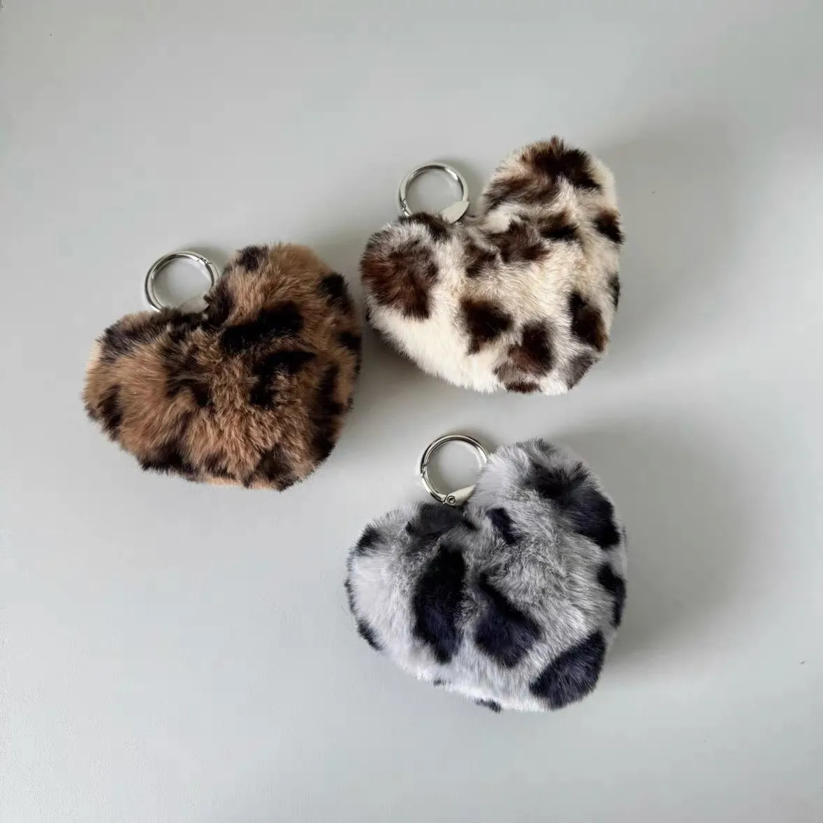 New Ins Style Autumn Winter Plush Leopard Print Heart Keychain Bag Charm Versatile Retro Y2K Spicy Girl All-Match Hanging Decoration display picture 5