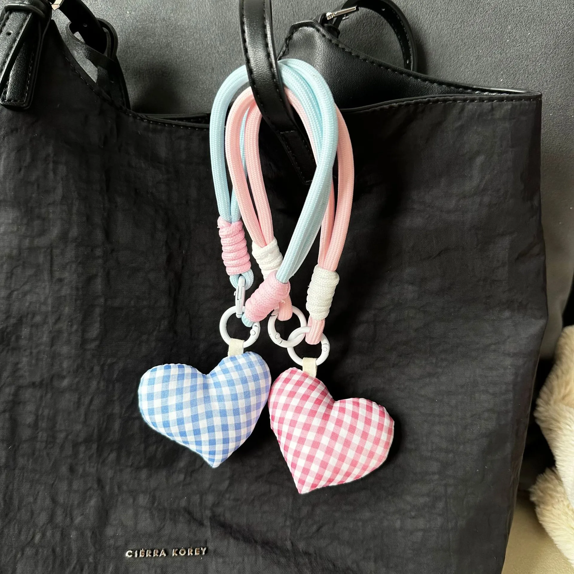 Nylon Fabric Heart Shaped Keychain Small Hanging Ornament Mobile Phone Chain Girl's Heart Rope Accessory Checkered Pattern display picture 4