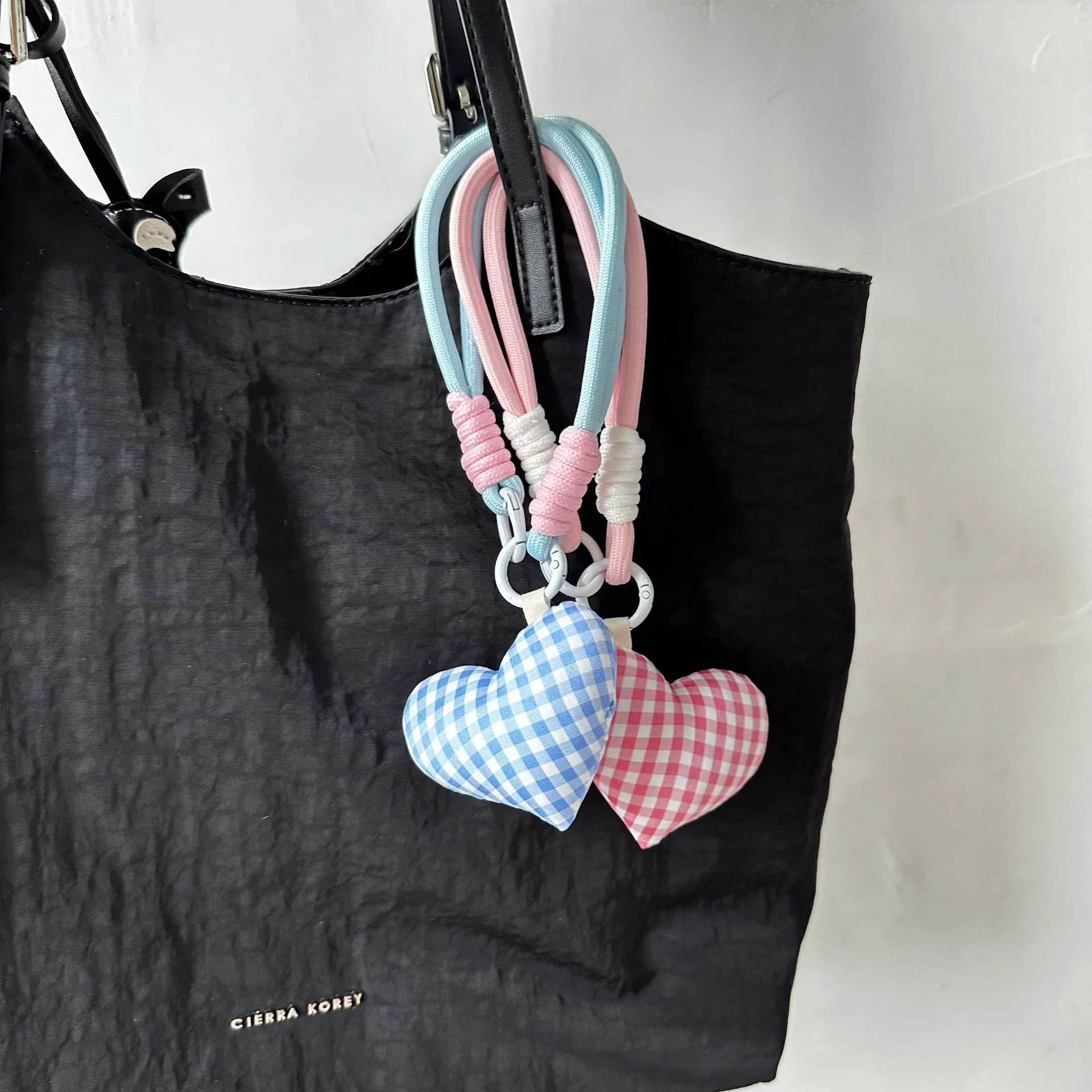 Nylon Fabric Heart Shaped Keychain Small Hanging Ornament Mobile Phone Chain Girl's Heart Rope Accessory Checkered Pattern display picture 3