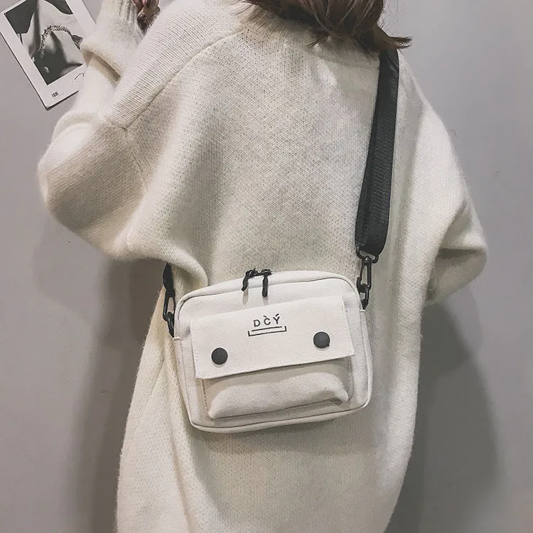 New Style Canvas Student Bag Women's Crossbody Shoulder Bag Simple Quality Fresh Sweet Fashion Small Bags Leisure Travel display picture 5