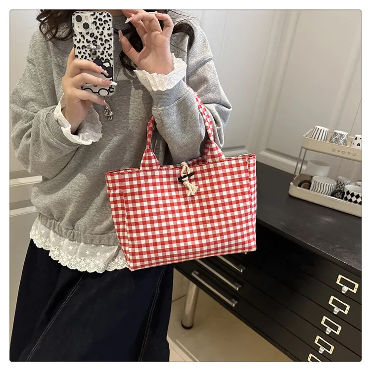 Trendy Canvas Grid Fresh Artistic Campus Large Capacity Fashionable Commuter Single Shoulder Handbag Women's Bag Summer display picture 6