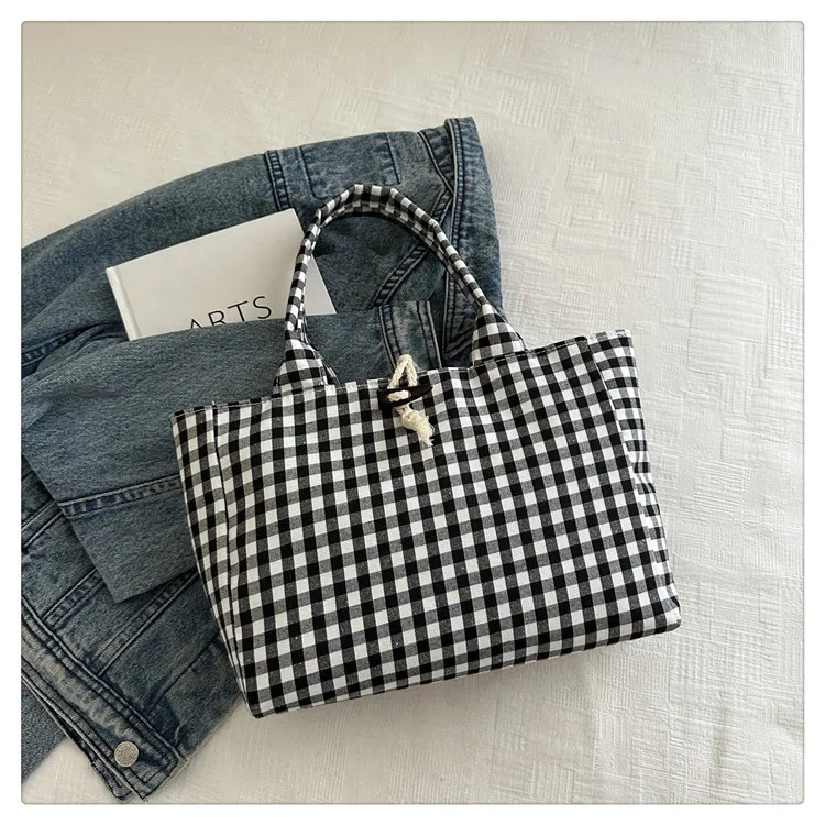 Trendy Canvas Grid Fresh Artistic Campus Large Capacity Fashionable Commuter Single Shoulder Handbag Women's Bag Summer display picture 10