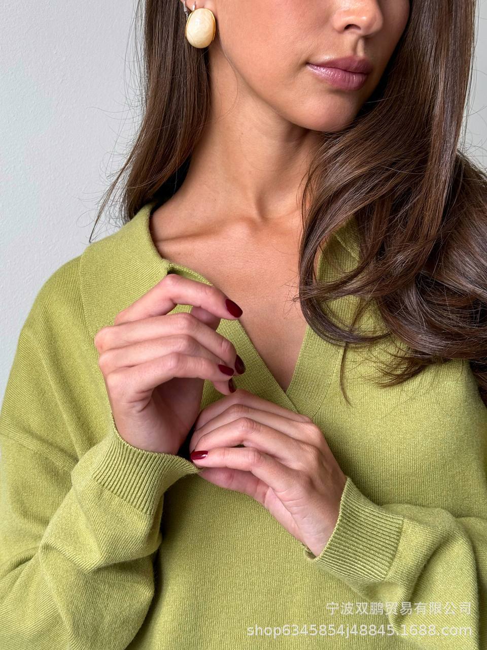 Elegant Long Sweater Dress European Style Casual Fashion Autumn Winter Women's Plus Size Scissors Collar Versatile Casual Wear display picture 4