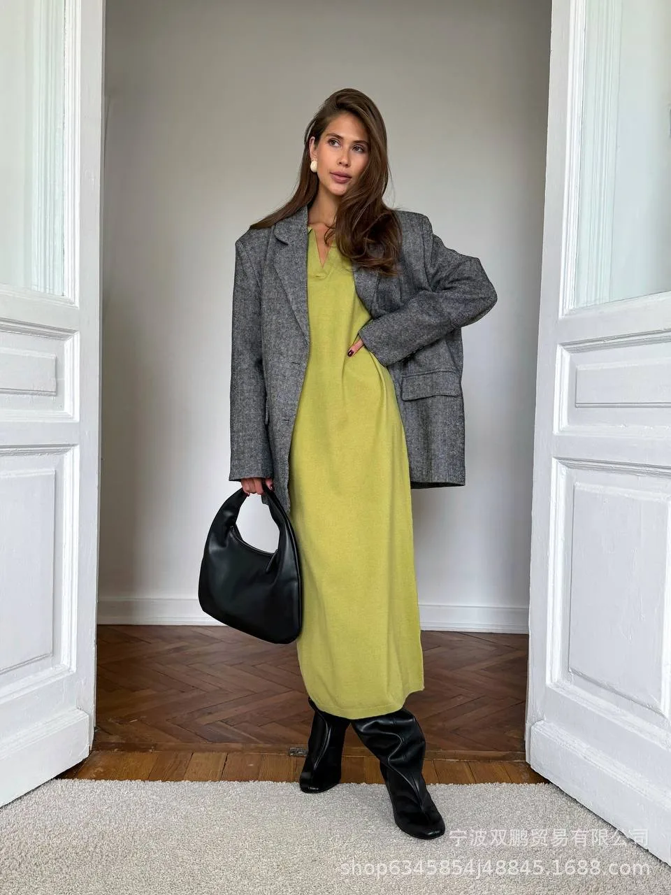 Elegant Long Sweater Dress European Style Casual Fashion Autumn Winter Women's Plus Size Scissors Collar Versatile Casual Wear display picture 5