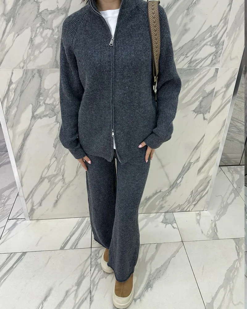 Red Knitted Cashmere Imitation Sweater Set With Zipper Top Wide Leg Pants Casual Women Fashion Set Long Sleeve Solid Color display picture 3