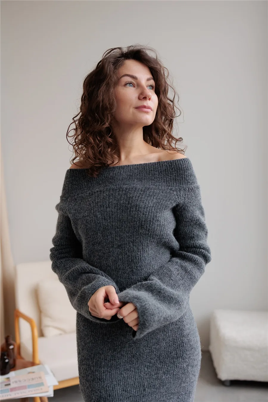 Women's Knitted Sweater And Skirt Set One-Shoulder Elegant Style Long Sleeve Pure Color Casual Fashion Autumn Winter New Arrival display picture 8