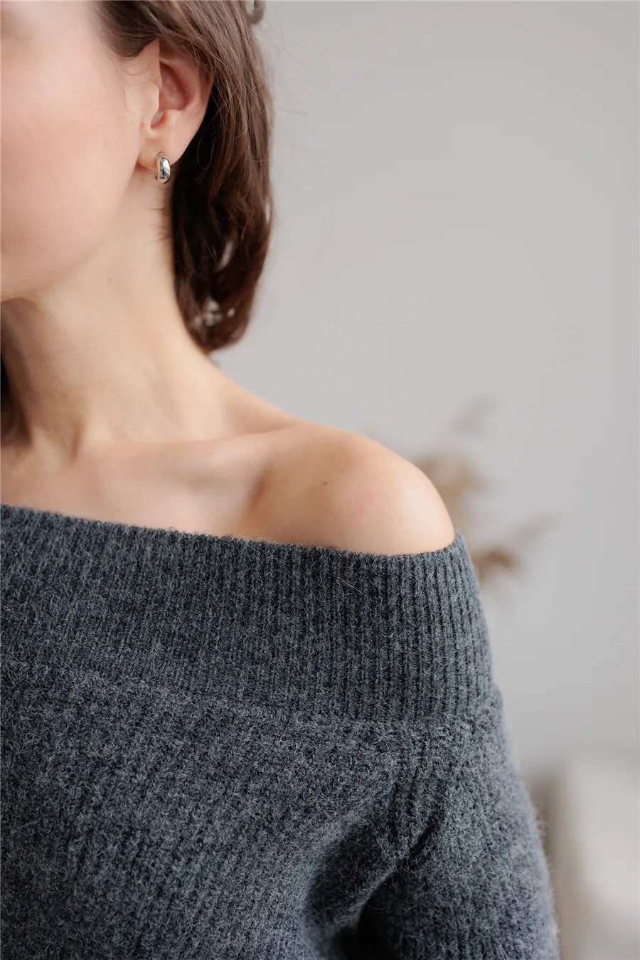 Women's Knitted Sweater And Skirt Set One-Shoulder Elegant Style Long Sleeve Pure Color Casual Fashion Autumn Winter New Arrival display picture 13