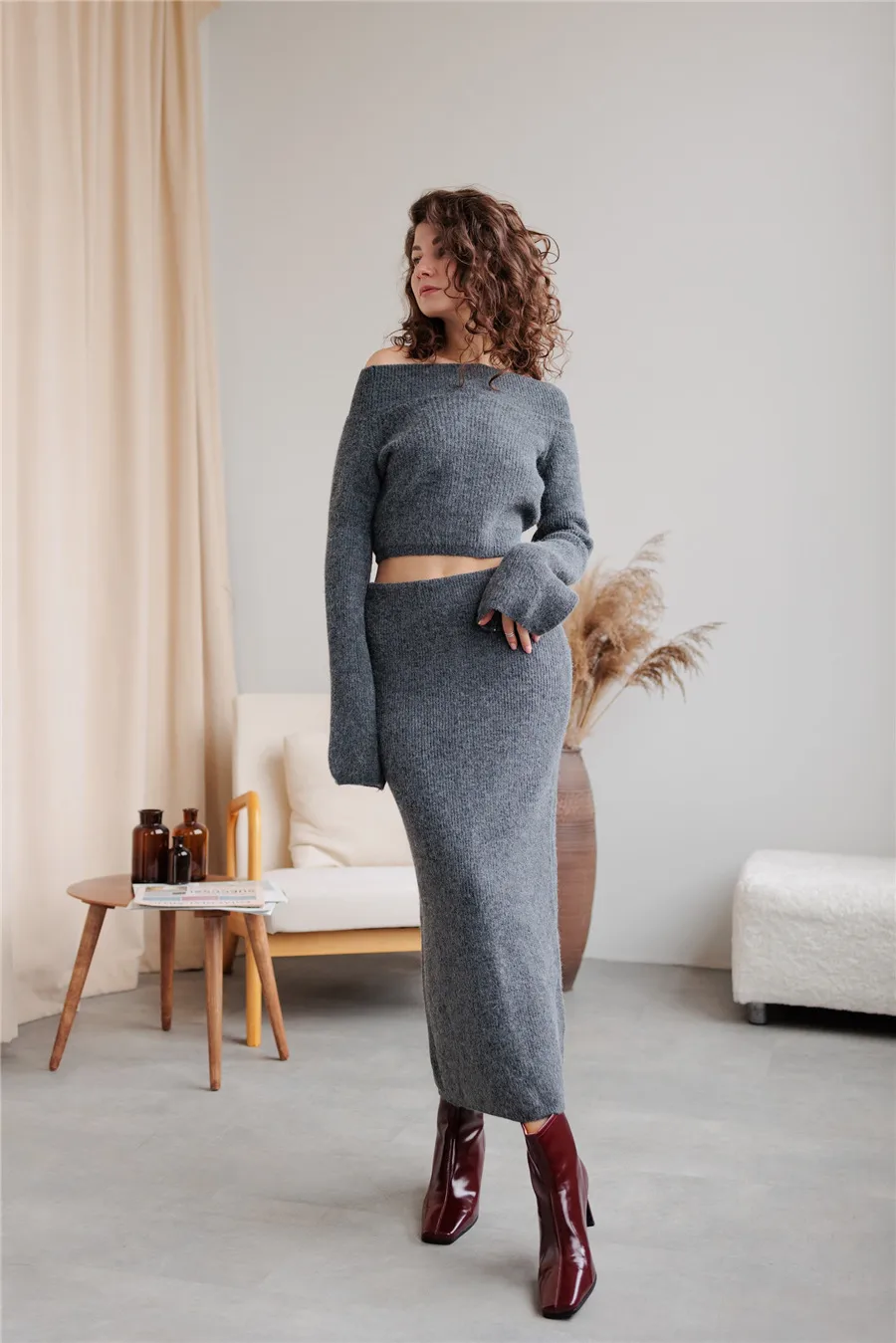 Women's Knitted Sweater And Skirt Set One-Shoulder Elegant Style Long Sleeve Pure Color Casual Fashion Autumn Winter New Arrival display picture 17