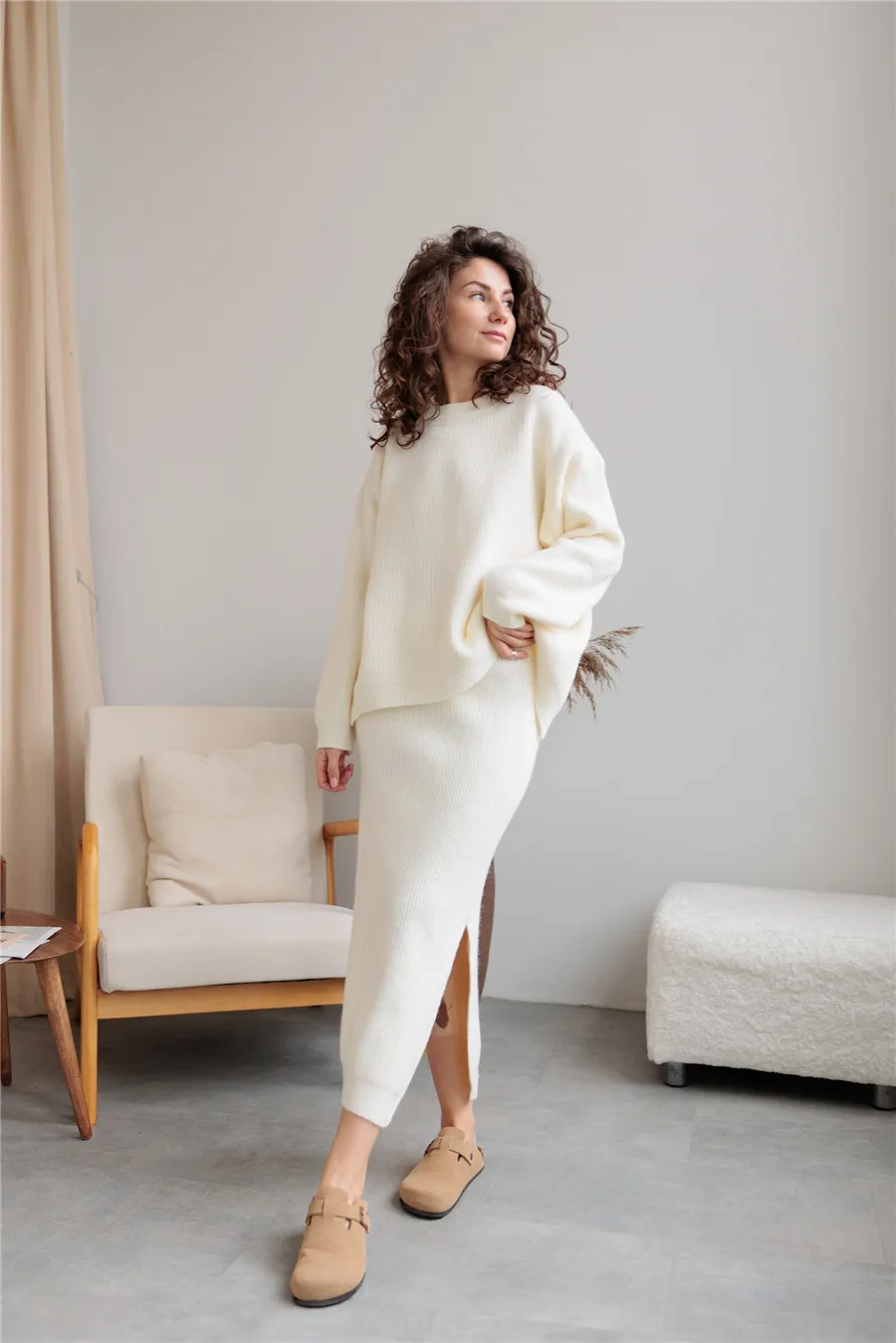 Elegant Knitted Dress Set Women's Autumn Winter New European Fashion Open Cardigan Sweater With Slit Mini Skirt Fashion Casual Set display picture 18