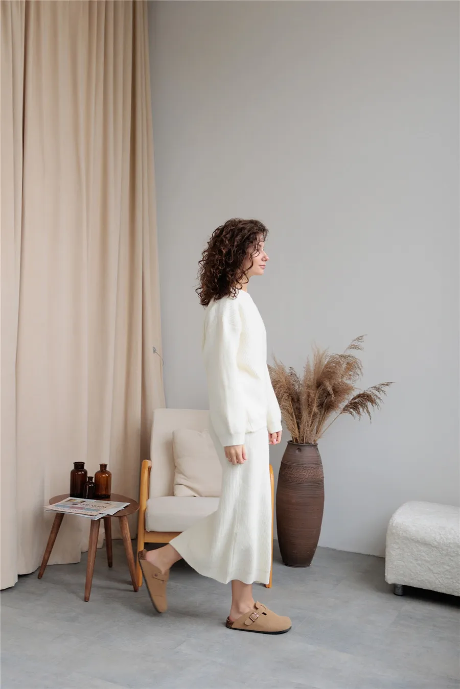 Elegant Knitted Dress Set Women's Autumn Winter New European Fashion Open Cardigan Sweater With Slit Mini Skirt Fashion Casual Set display picture 19