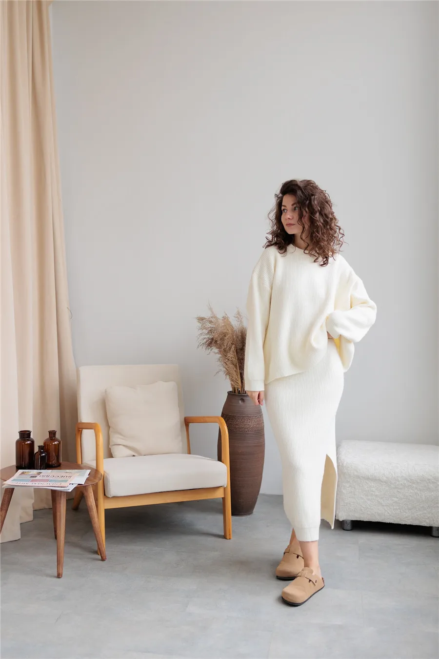 Elegant Knitted Dress Set Women's Autumn Winter New European Fashion Open Cardigan Sweater With Slit Mini Skirt Fashion Casual Set display picture 20