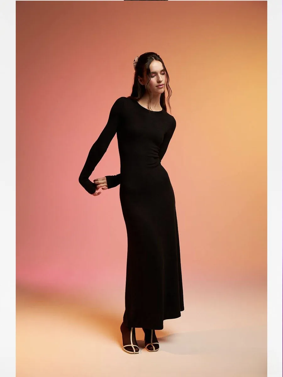 Women's Soft Knitted Hollow Long Dress + Vest Dress Set Casual Style Round Neck Long Sleeve Ice Cream Color European Vacation Fashion display picture 10