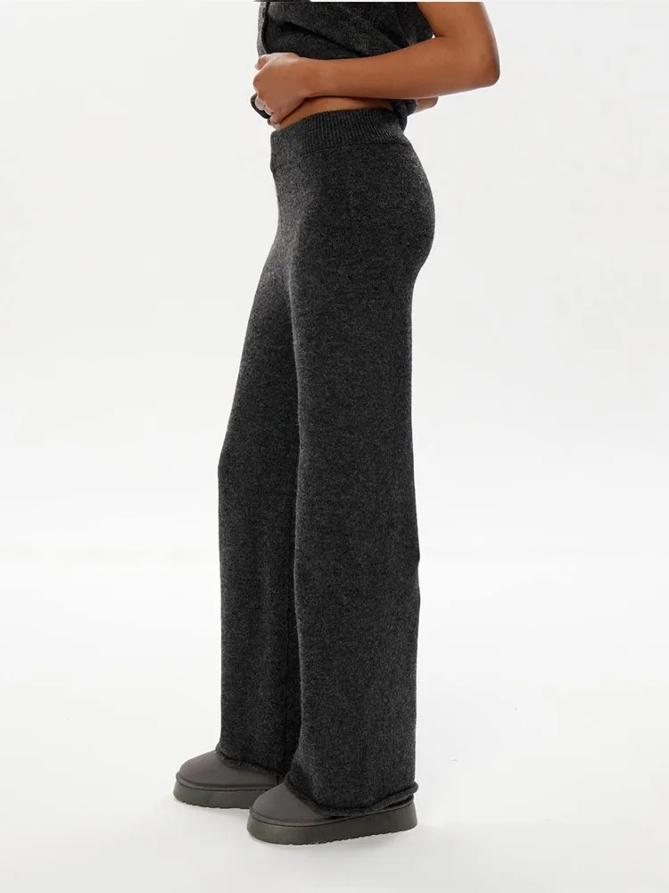 Autumn Winter Knitted Three-Piece Set Women's OL Style Sweater Cardigan Pants Casual Fashion  Ensemble display picture 9
