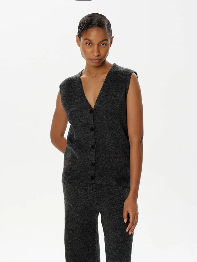 Autumn Winter Knitted Three-Piece Set Women's OL Style Sweater Cardigan Pants Casual Fashion  Ensemble display picture 10