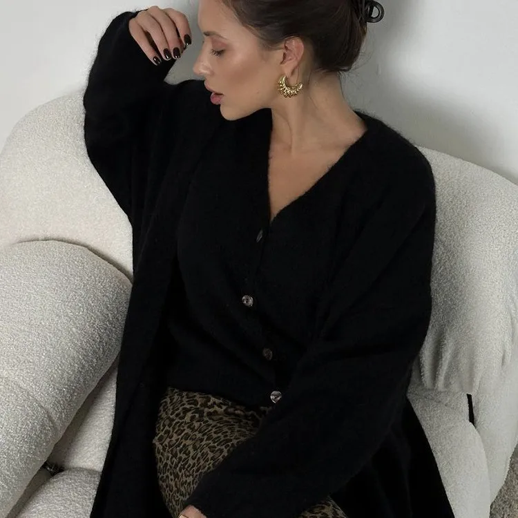 Elegant Style Women's Knitted Long Vest Sweater Casual Fashion Comfortable Breathable Two-Piece Set Spring Autumn New Arrival display picture 2