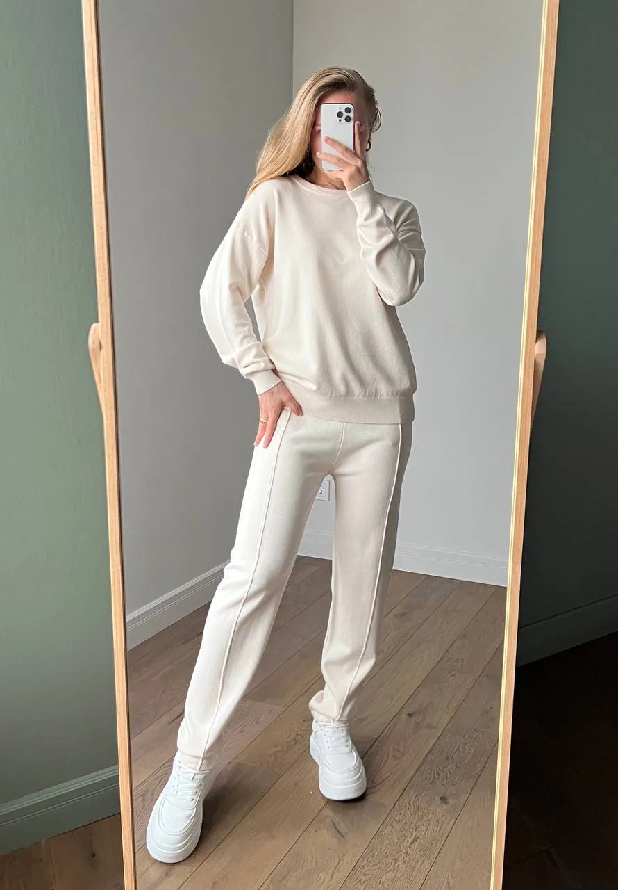 Loose Round Neck Sweater Set Women's Autumn Winter New Style Casual Knitted Outfit Comfortable Long Sleeve Pure Color Fashion display picture 2