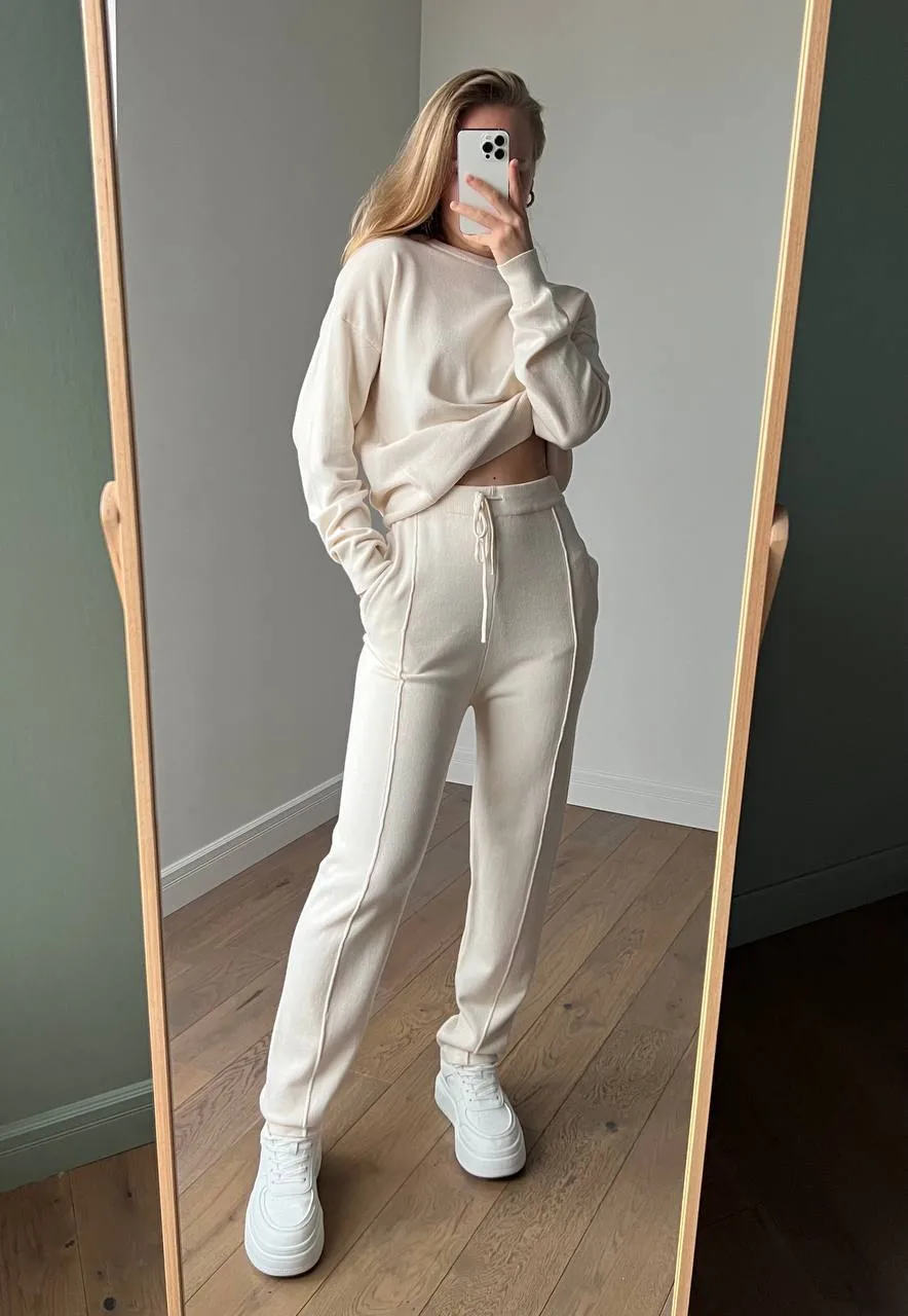 Loose Round Neck Sweater Set Women's Autumn Winter New Style Casual Knitted Outfit Comfortable Long Sleeve Pure Color Fashion display picture 3